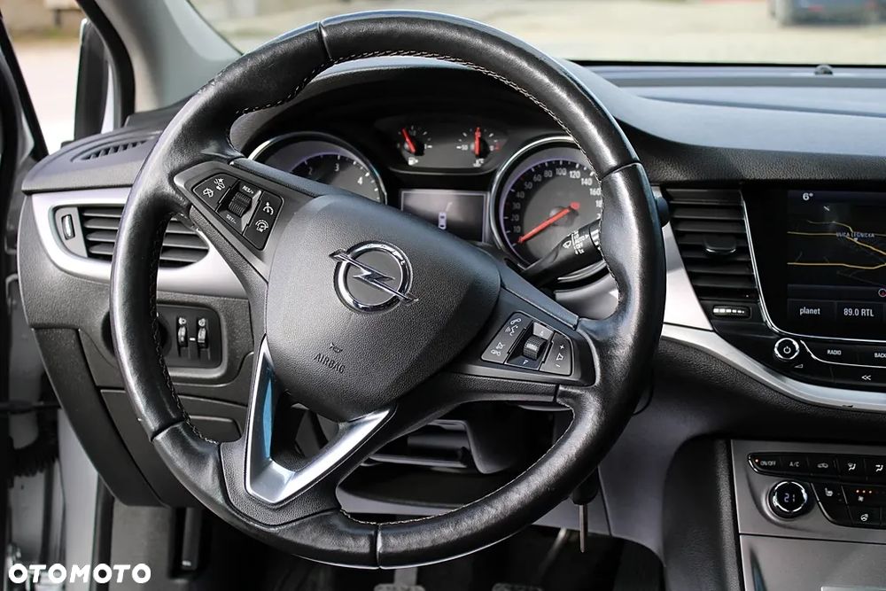 Opel Astra - 16