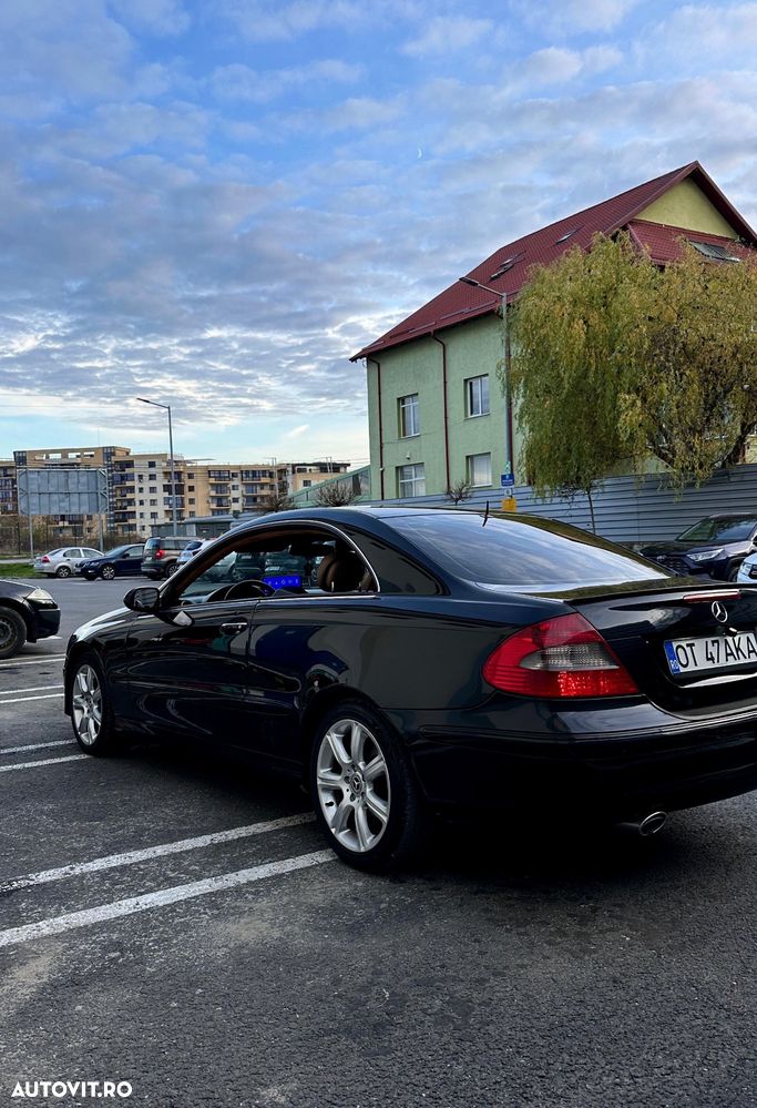 Mercedes-Benz CLK Coupe 220 CDI Avantgarde DPF Sport Edition - 6