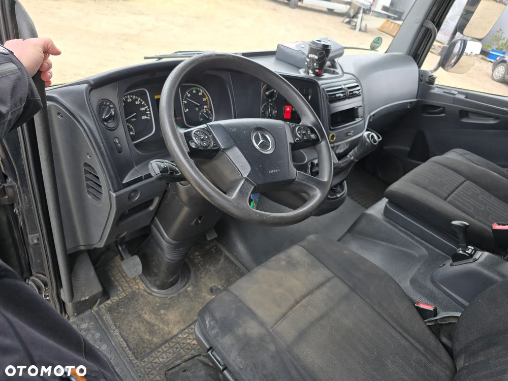 Mercedes-Benz ATEGO 816 Kontener Meblowóz Resor 3 fotele ,Opony dobry stan. - 20