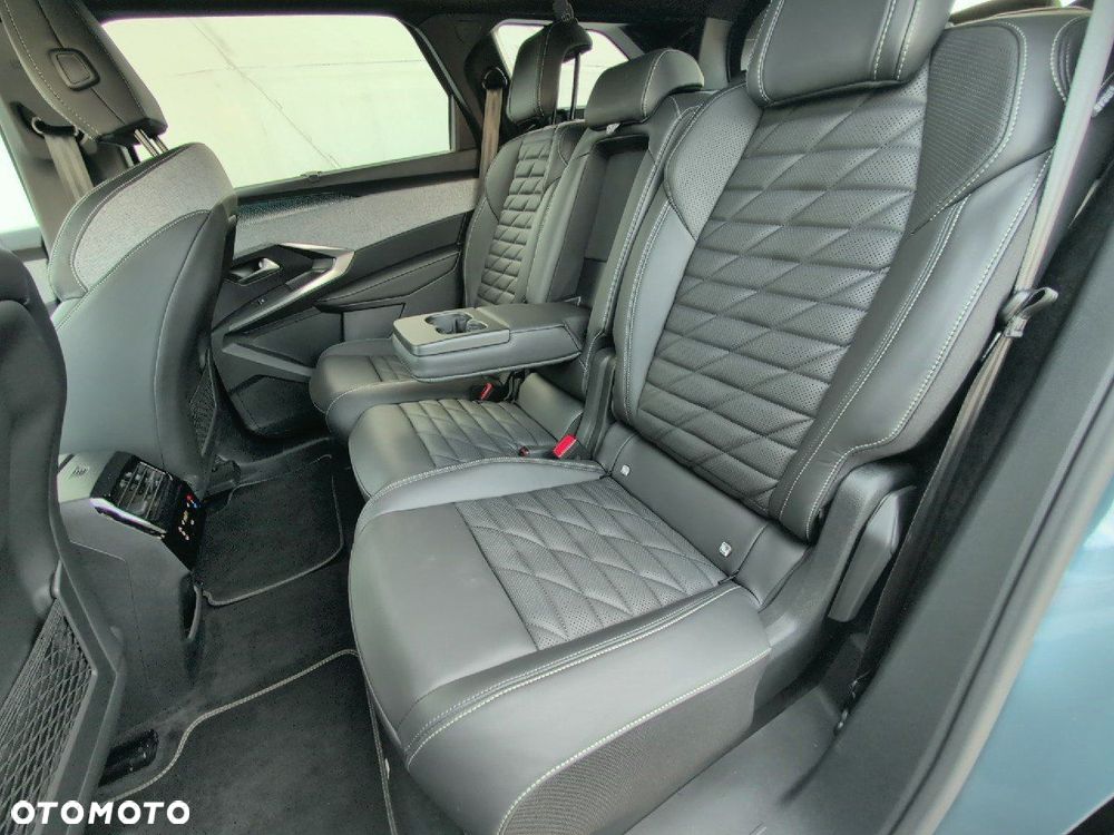 Peugeot 5008 - 10