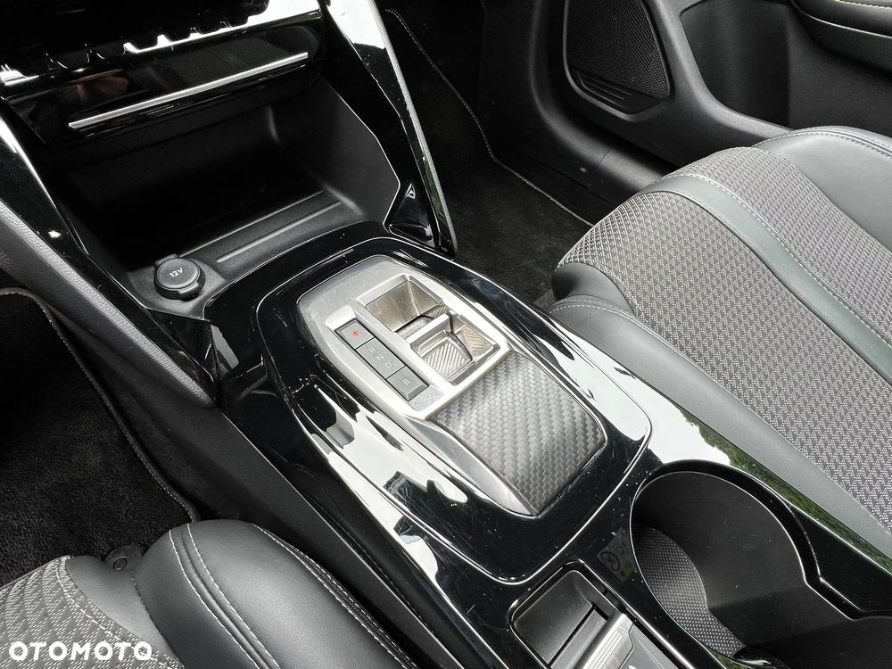 Peugeot 208 Elektromotor 136 GT Pack - 10