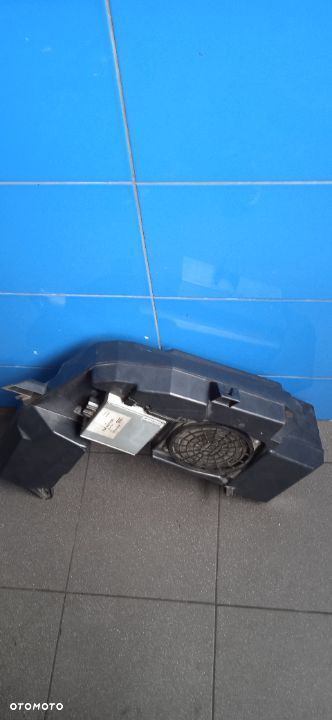 Subwoofer głośnik wzmacniacz Audi 8E9035223 - 1