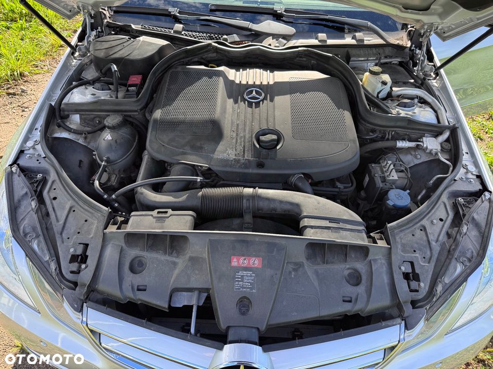 Mercedes-Benz Klasa E 220 CDI Elegance DPF - 17