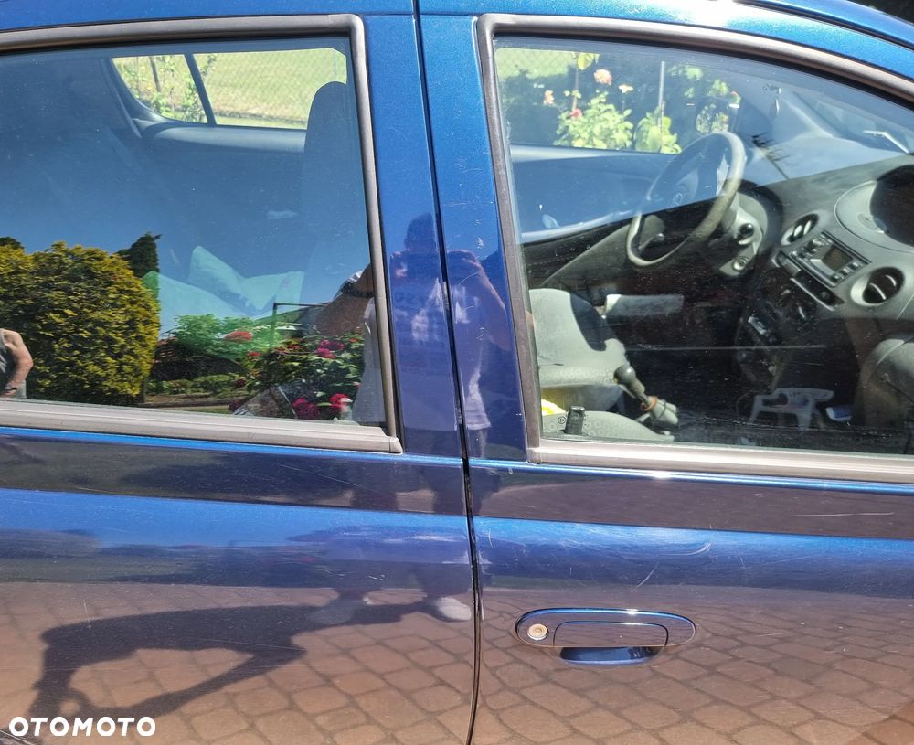 Toyota Yaris 1.4 D-4D Base - 11