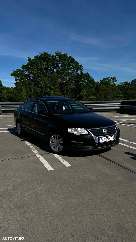 Volkswagen Passat - 1
