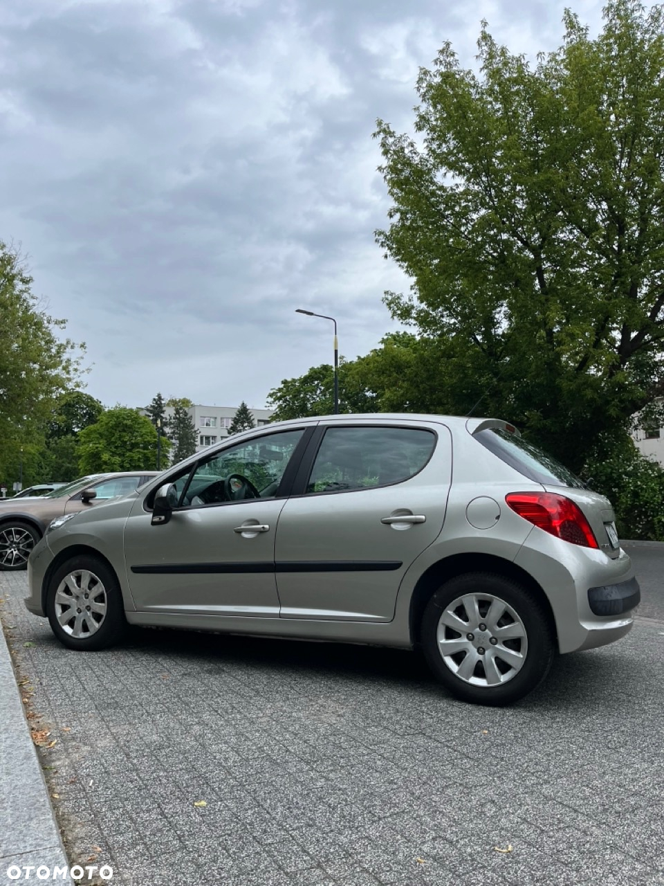 Peugeot 207 1.4 16V Trendy - 3