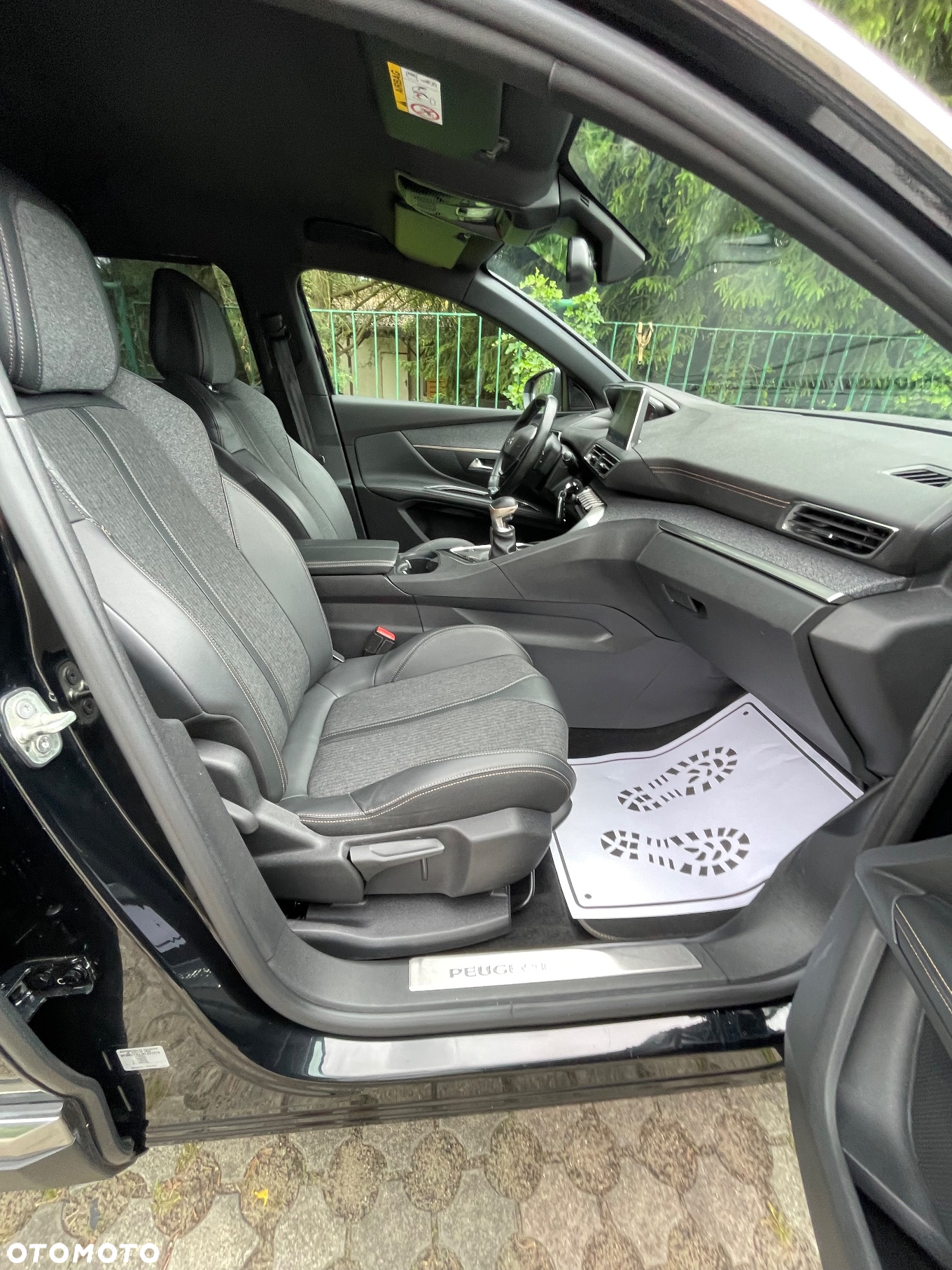 Peugeot 5008 1.5 BlueHDi GT S&S - 25