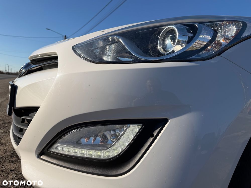 Hyundai i30 1.6 Comfort - 12