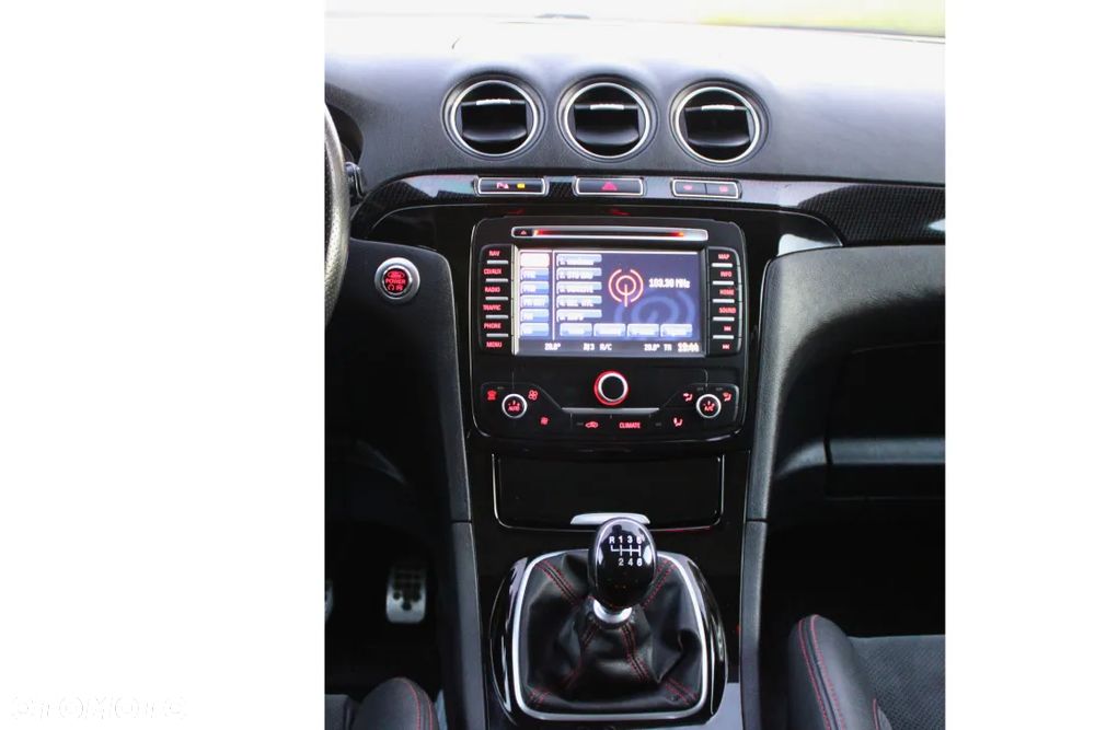 Ford S-Max 2.0 TDCi DPF Titanium - 24