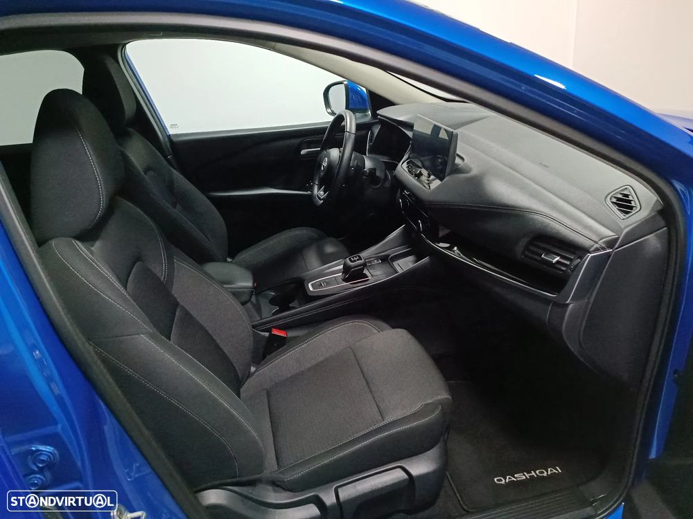 Nissan Qashqai 1.3 DIG-T N-Connecta LED+SKY Xtronic - 18