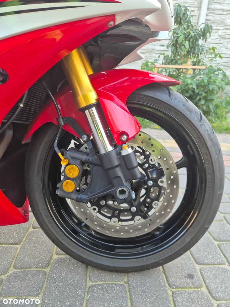 Yamaha R6 - 8