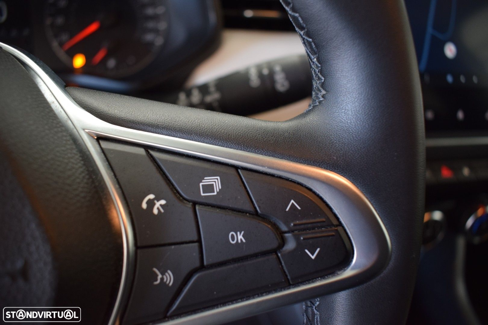 Renault Clio - 24