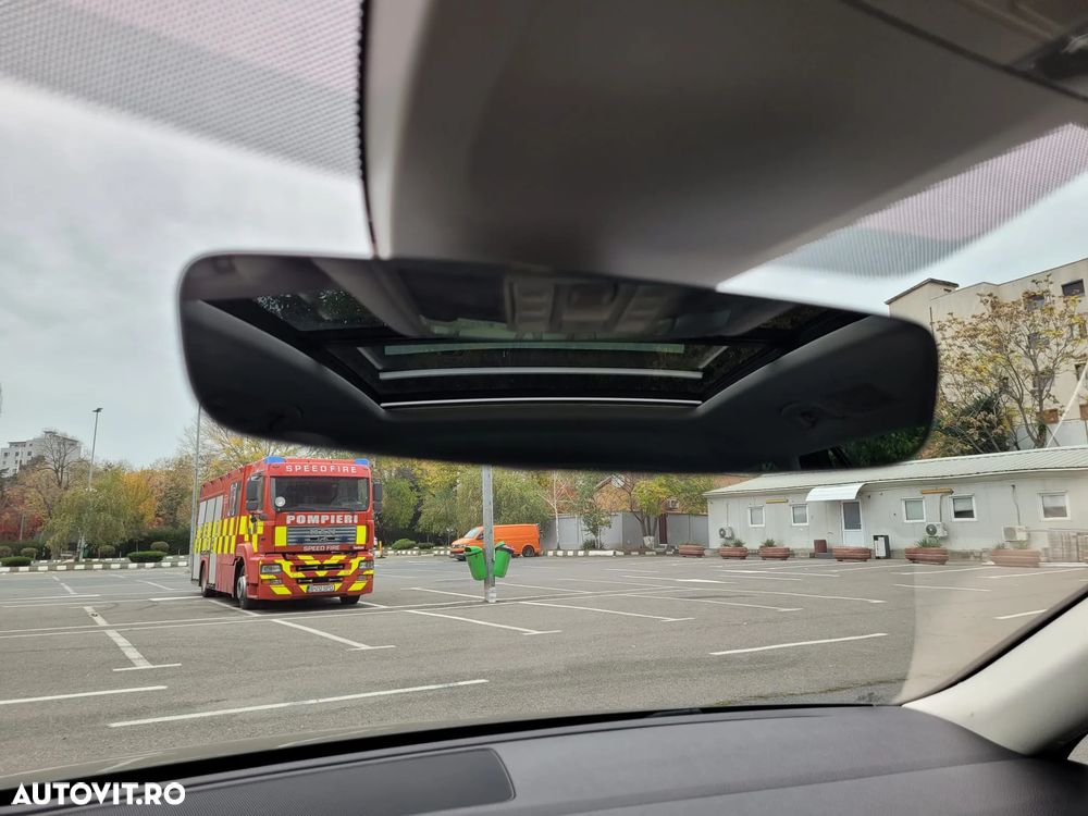 Volkswagen Passat Variant 2.0 TSI DSG 4Motion Highline - 24