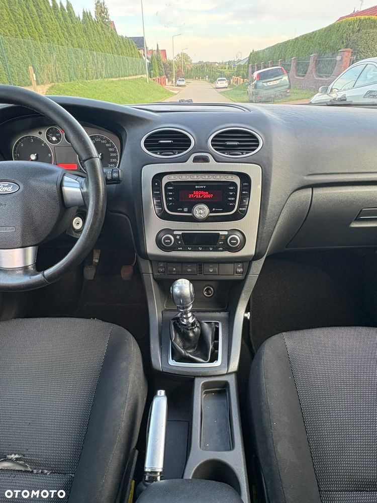 Ford Focus - 22