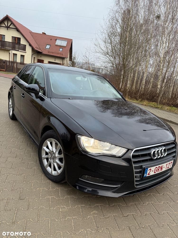 Audi A3 Sportback 1.6 TDI (clean diesel) Ambiente - 2