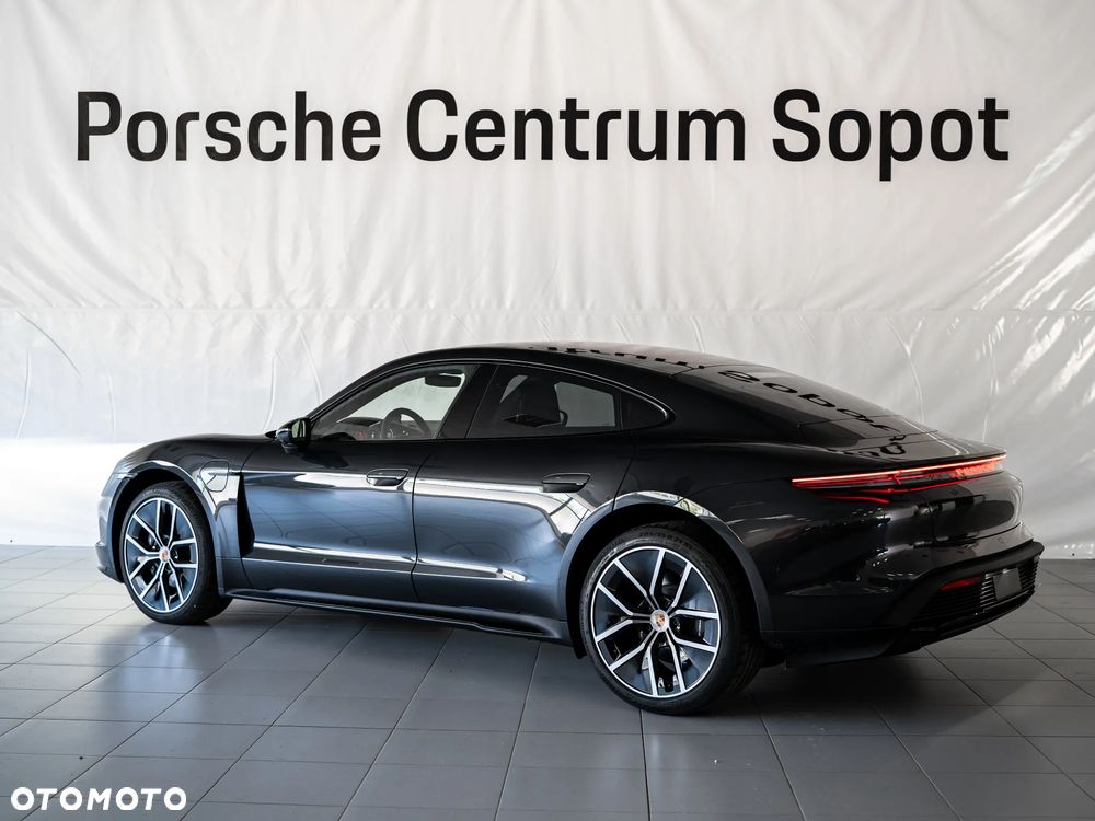 Porsche Taycan 105kWh 4 - 4