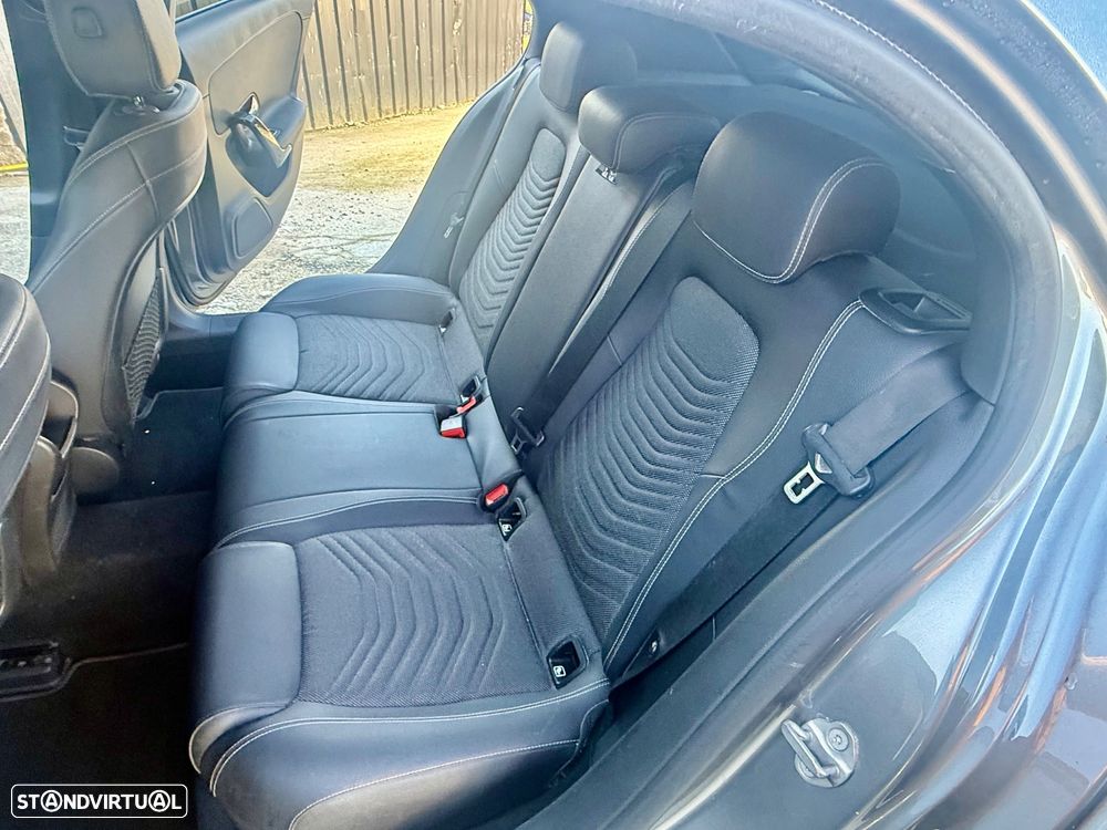 Mercedes-Benz A 180 d Urban Aut. - 9