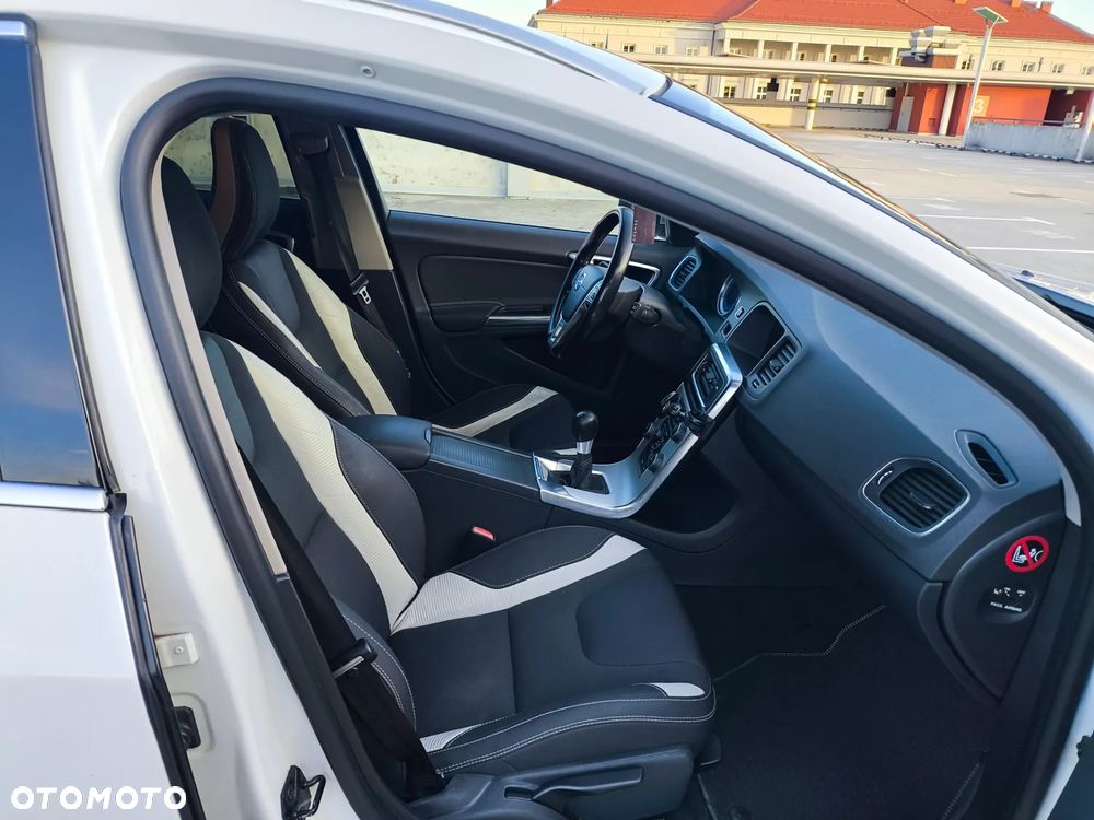 Volvo V60 D4 RDesign - 13