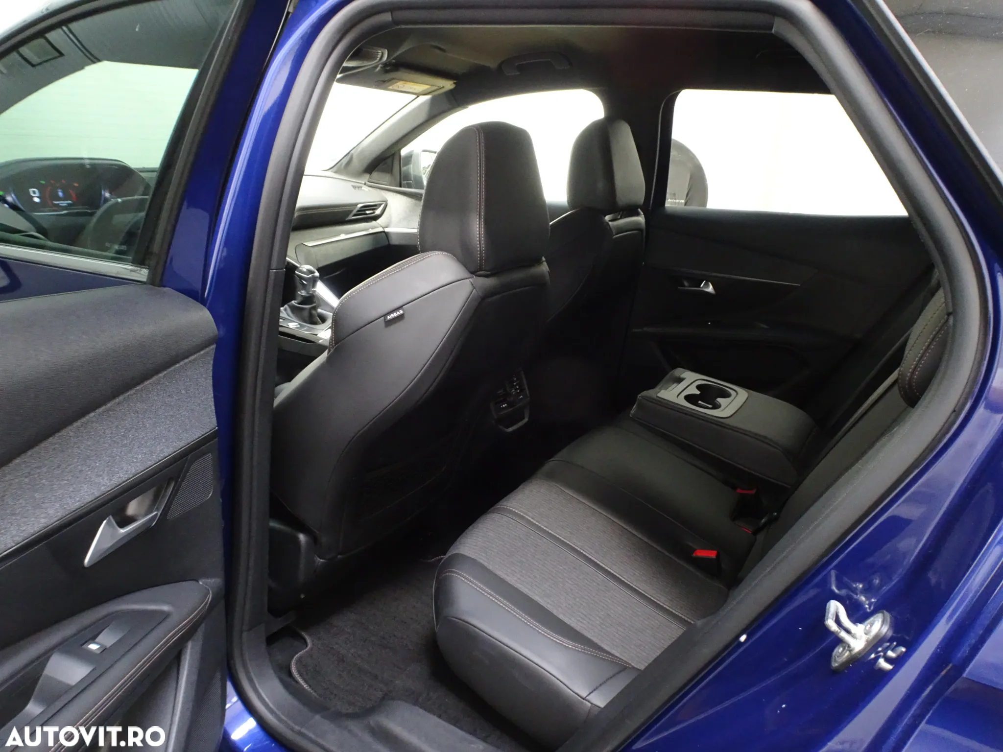 Peugeot 3008 1.2 PureTech Turbo S&S GT-Line - 16