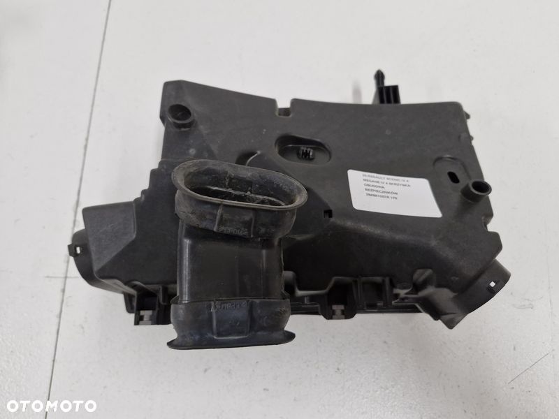 RENAULT SCENIC IV 4 MEGANE IV 4 SKRZYNKA OBUDOWA BEZPIECZNIKÓW 284B51057R - 6