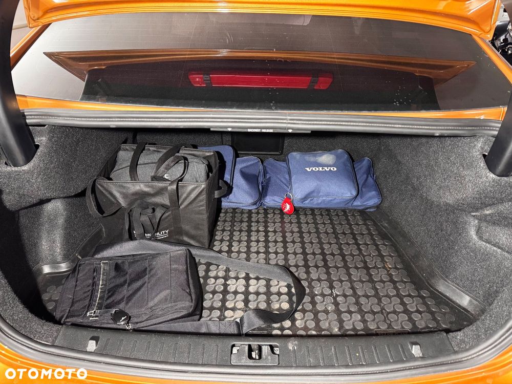 Volvo S60 D5 Summum - 26