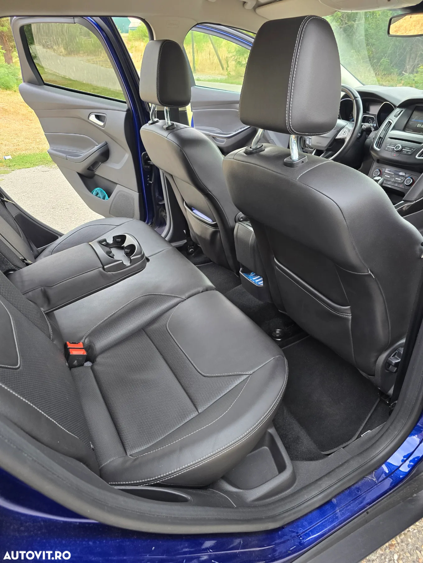 Ford Focus 1.5 Ecoboost Titanium Business - 11