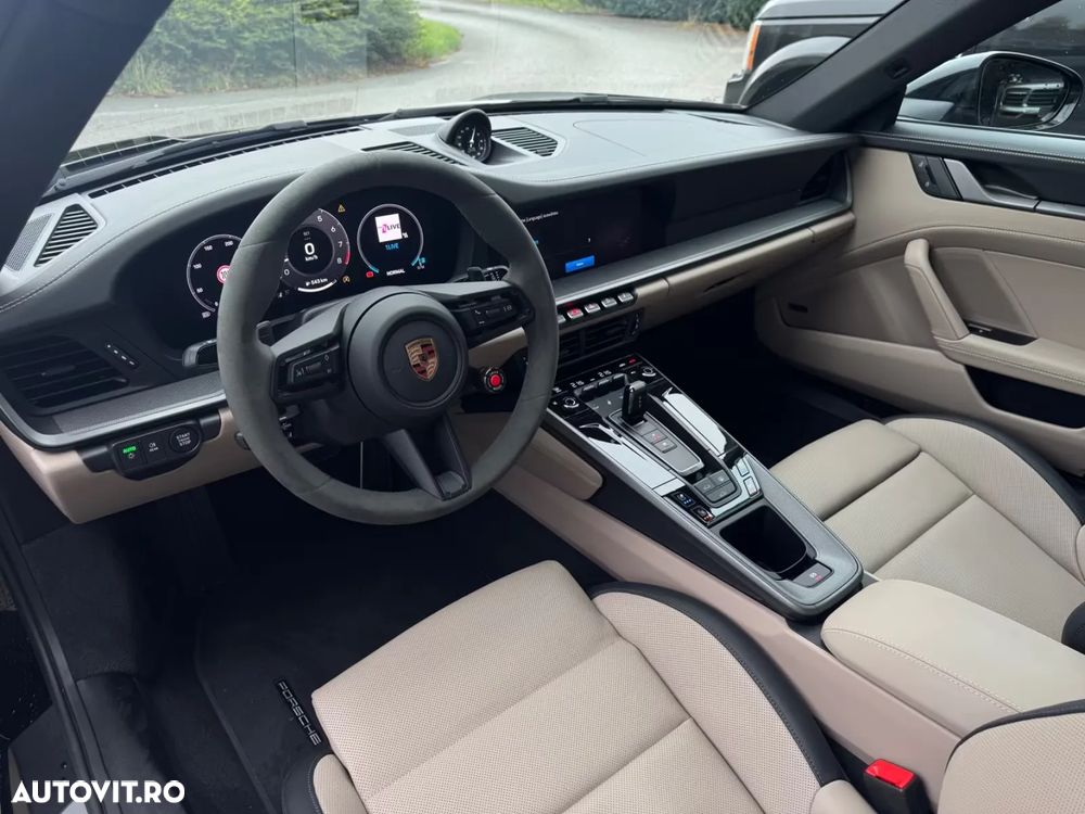 Porsche 911 Carrera S PDK - 6