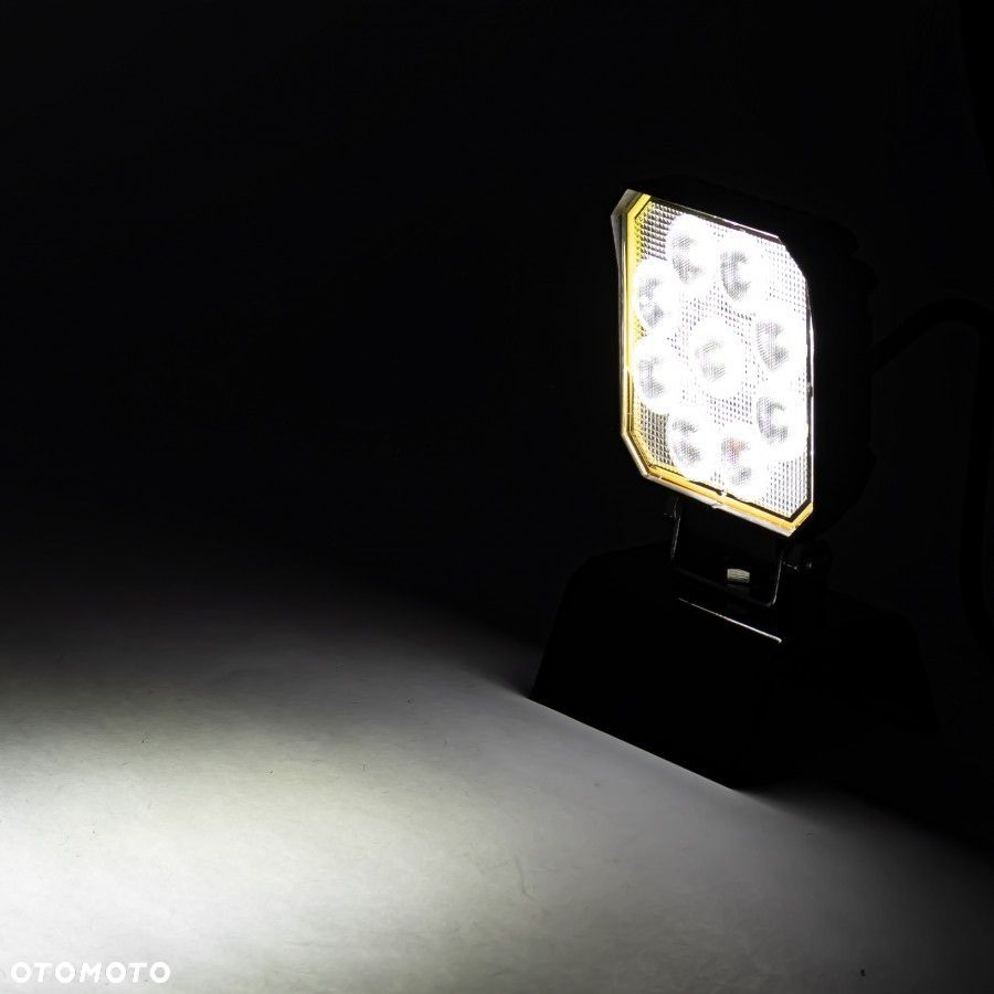 lampa robocza led 9xled kwadratowa plus do pojazdów i maszyn - 2