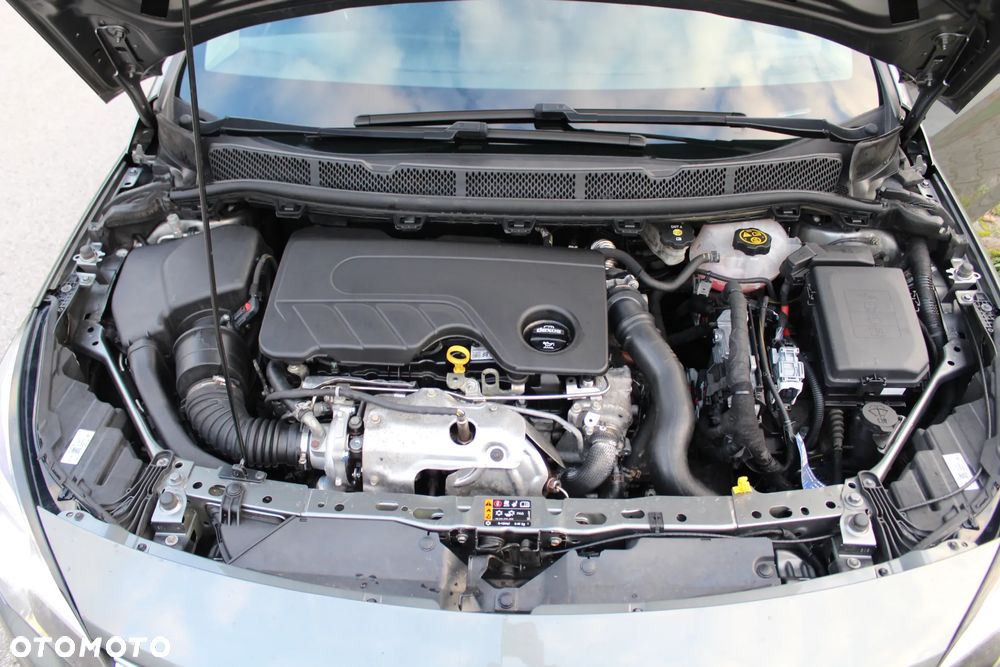 Opel Astra IV 1.6 CDTI Executive - 18