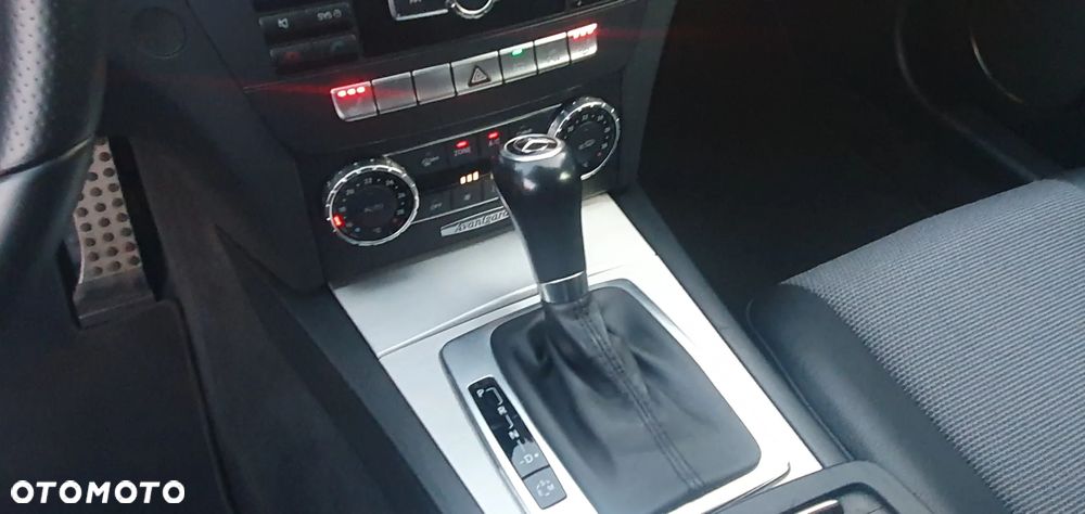 Mercedes-Benz Klasa C 180 Kompressor Automatik BlueEFFICIENCY Avantgarde - 21
