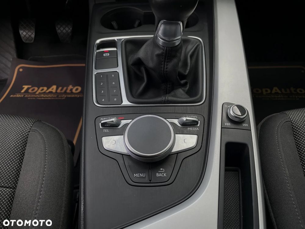 Audi A4 Avant 2.0 TDI design - 32