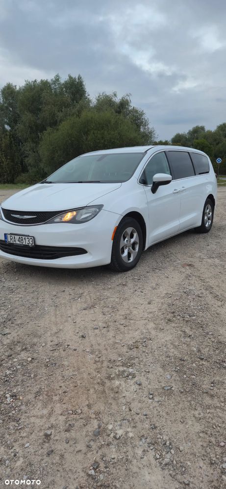 Chrysler Pacifica - 5