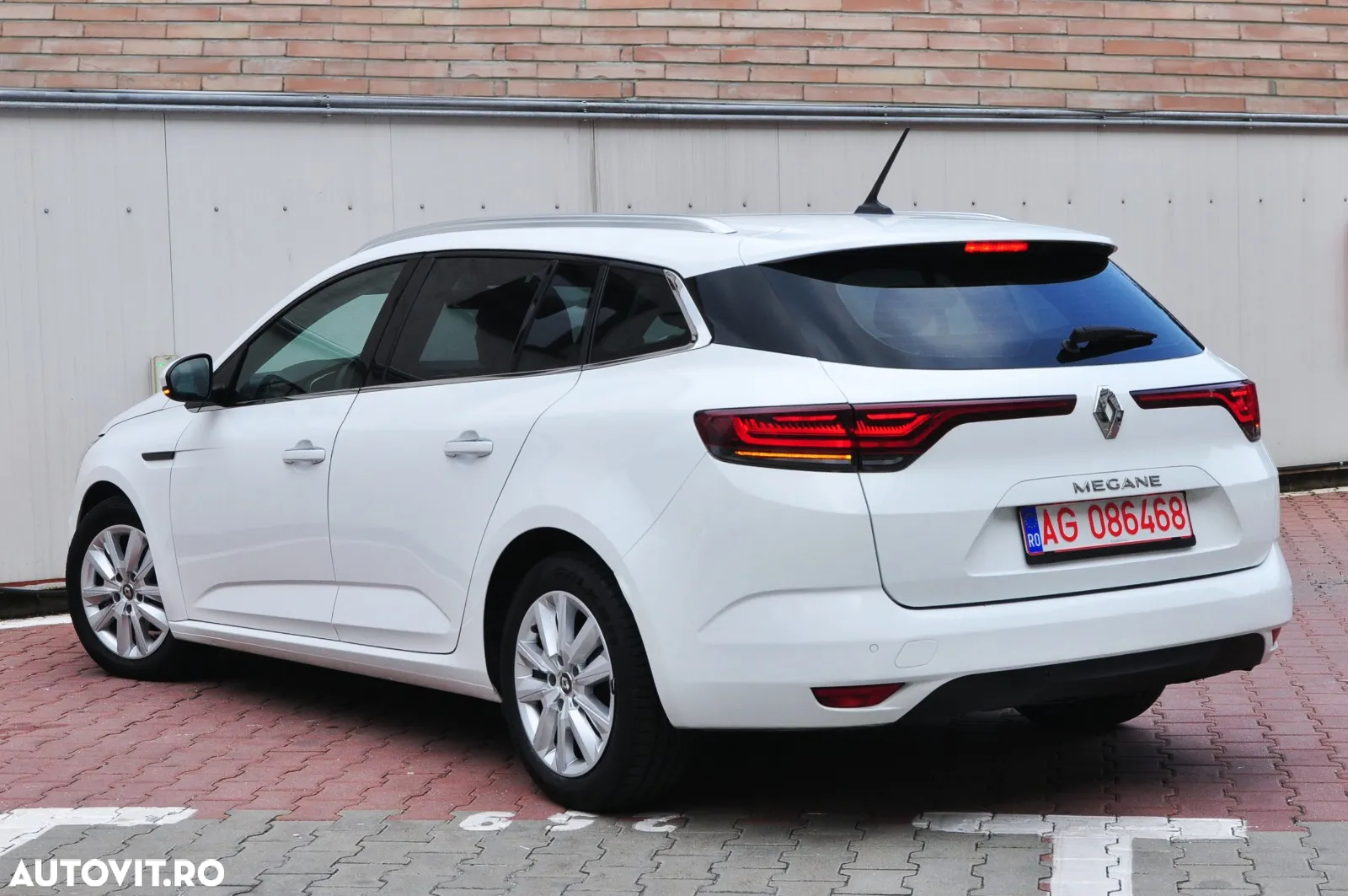 Renault Megane BLUE dCi 115 BUSINESS EDITION - 21