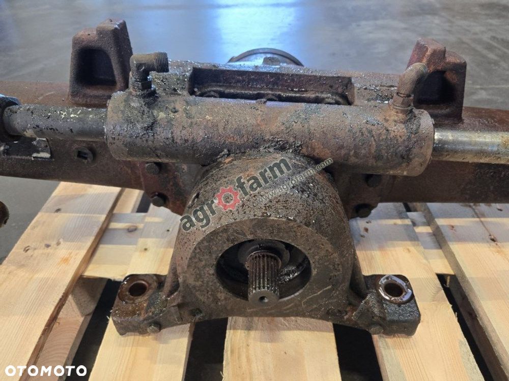 Przedni most John Deere 5090M 5080M 5075M 5100M - 2