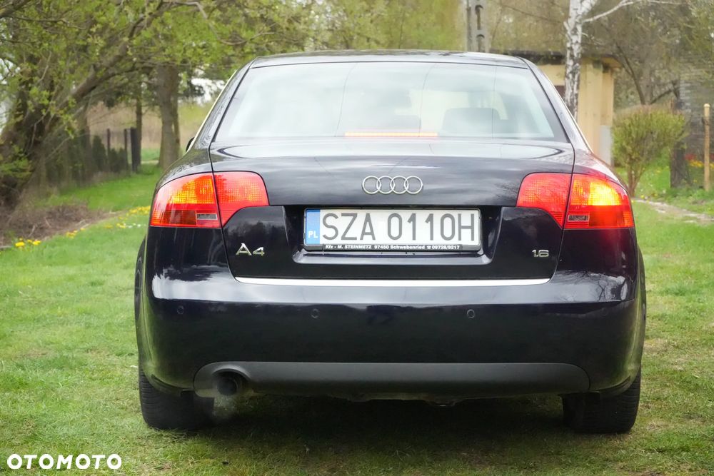 Audi A4 Limousine - 12