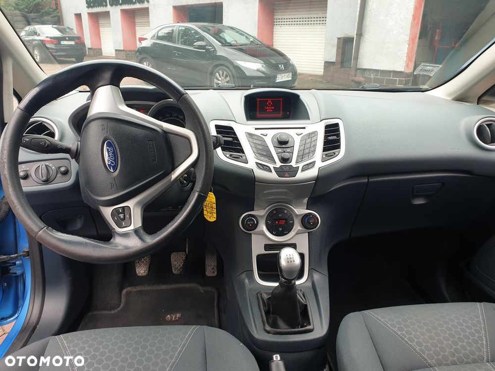 Ford Fiesta 1.6 TDCi Trend - 11