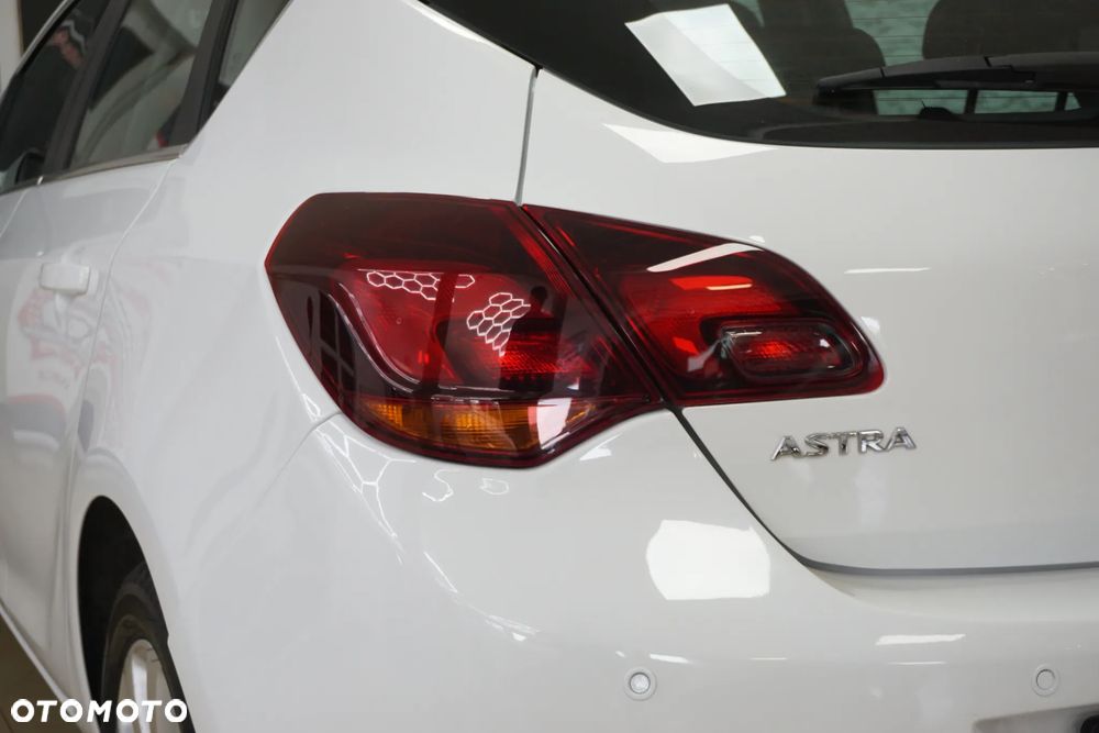 Opel Astra 1.6 - 15