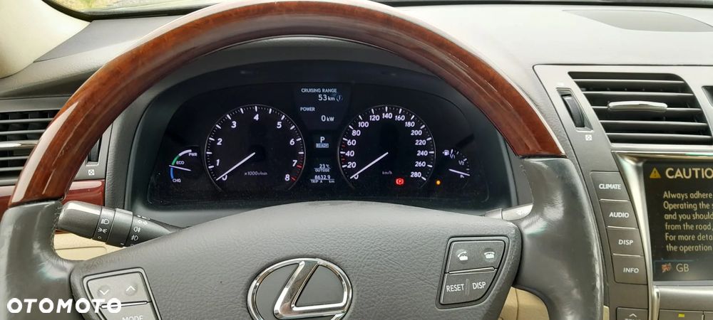 Lexus LS 600h Elegance - 3