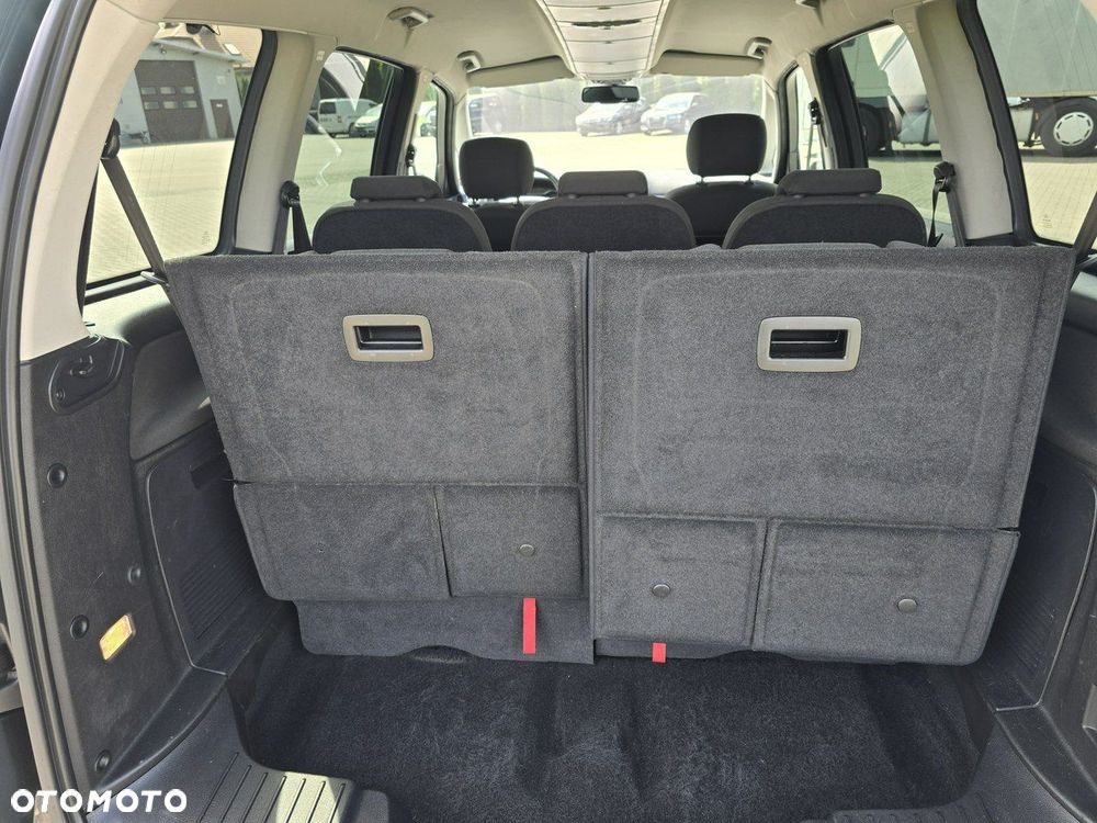 Ford Galaxy - 20