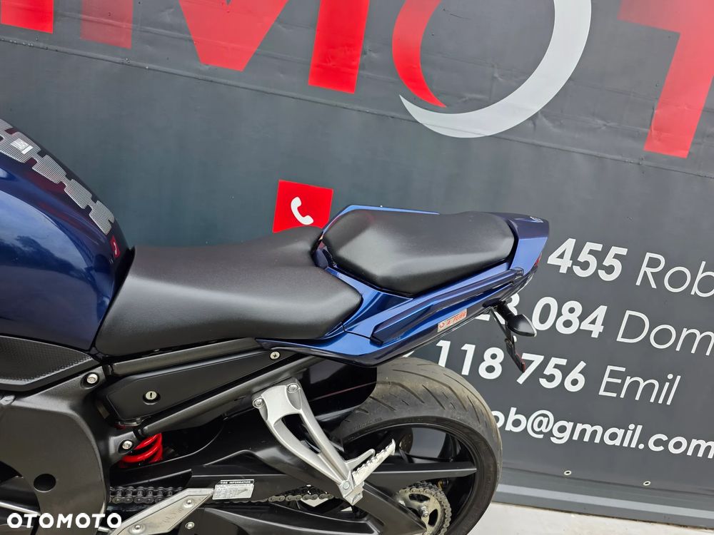 Yamaha FZ - 21