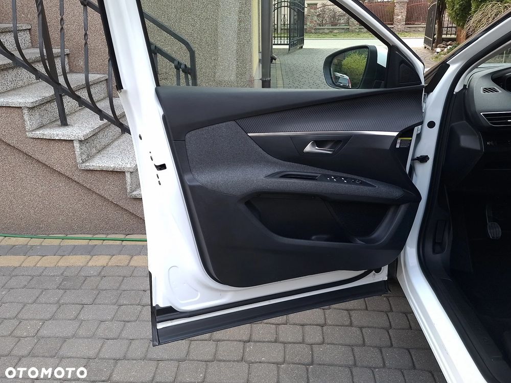 Peugeot 5008 1.6 BlueHDi Allure 7os - 11