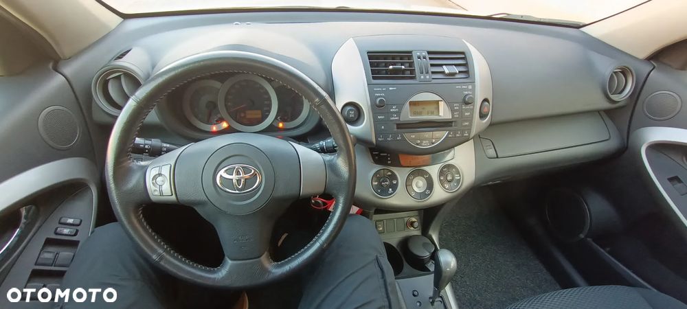 Toyota RAV4 2.0 4x4 Automatik Sol - 26
