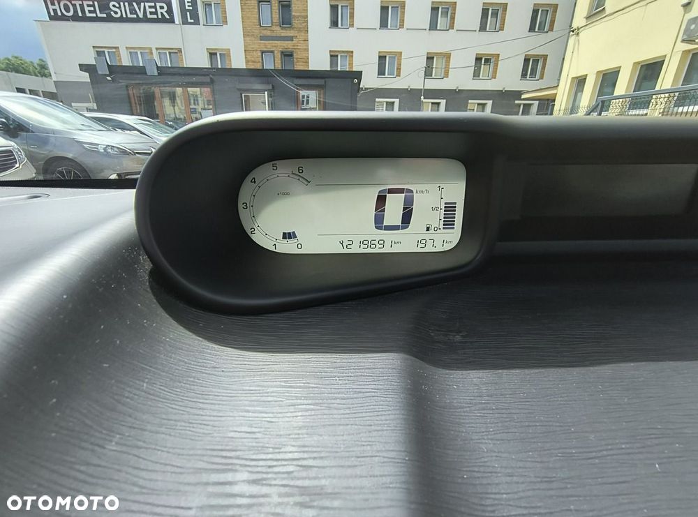 Citroën C3 Picasso 1.4i Seduction - 23