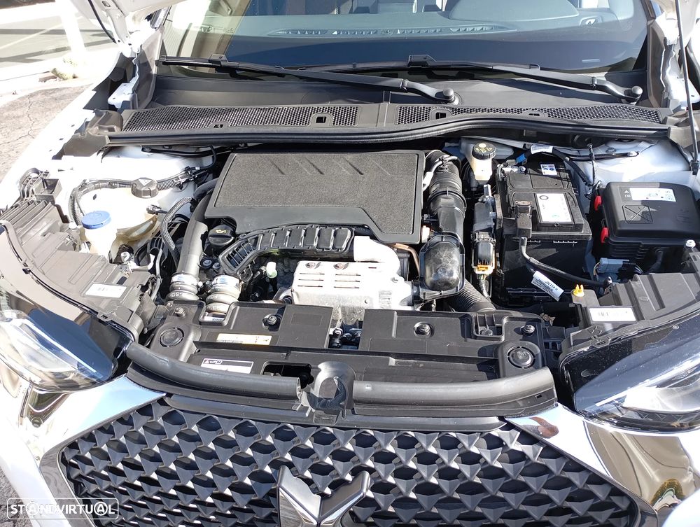 DS DS3 Crossback PureTech 130 Aut. PERFORMANCE LINE + - 11