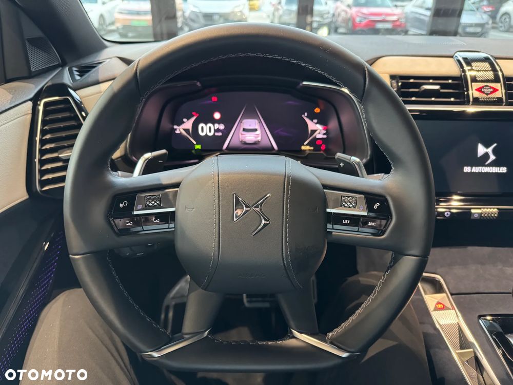 DS Automobiles DS 7 - 12