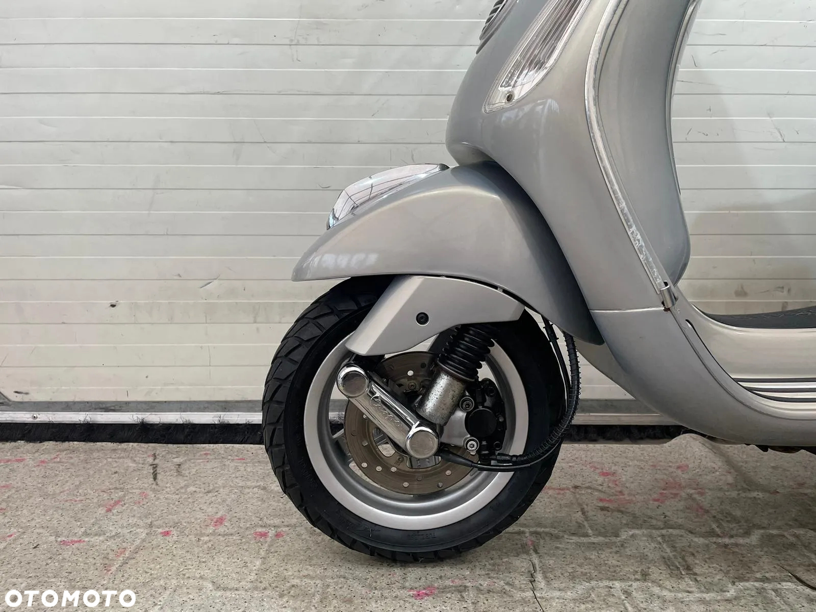 Piaggio Vespa - 12