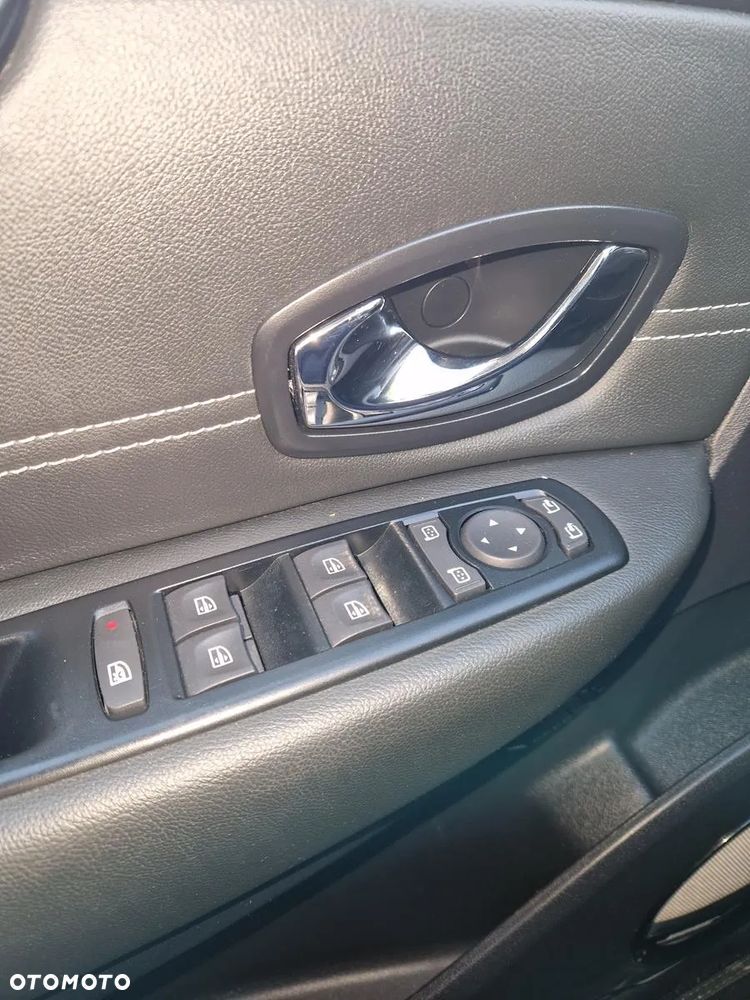 Renault Grand Scenic ENERGY TCe 130 BOSE EDITION - 28