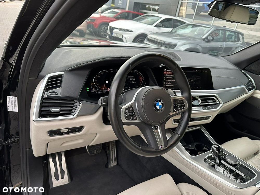 BMW X5 xDrive30d mHEV - 23
