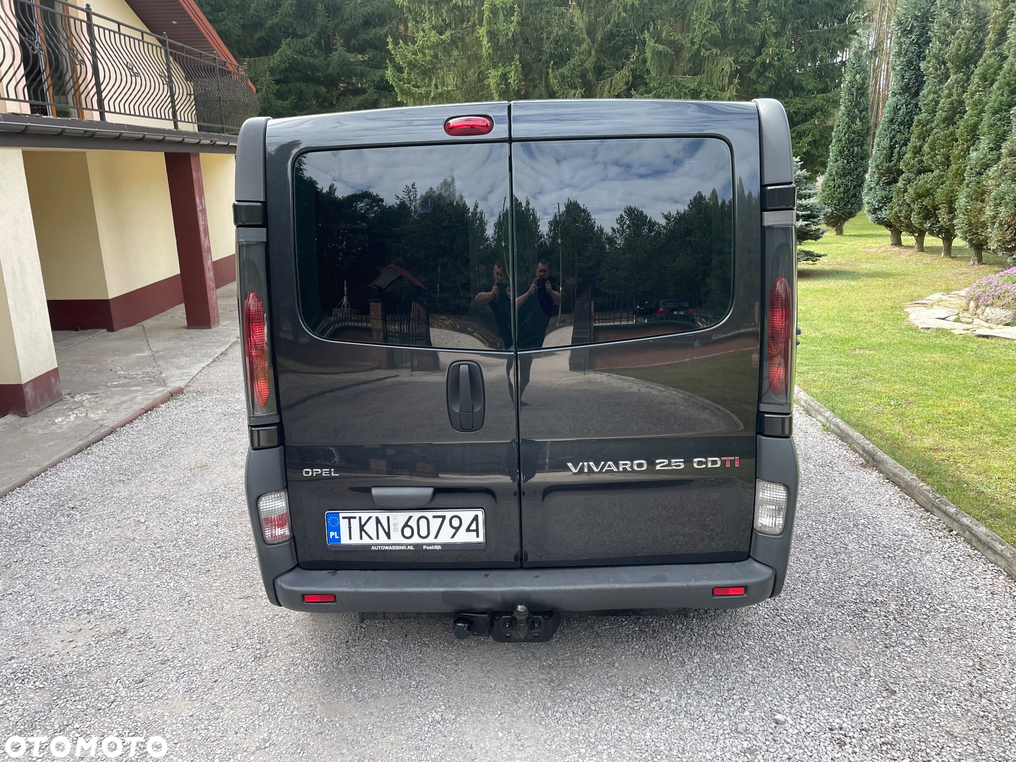 Opel Vivaro 2.5 CDTI L2H1 - 6