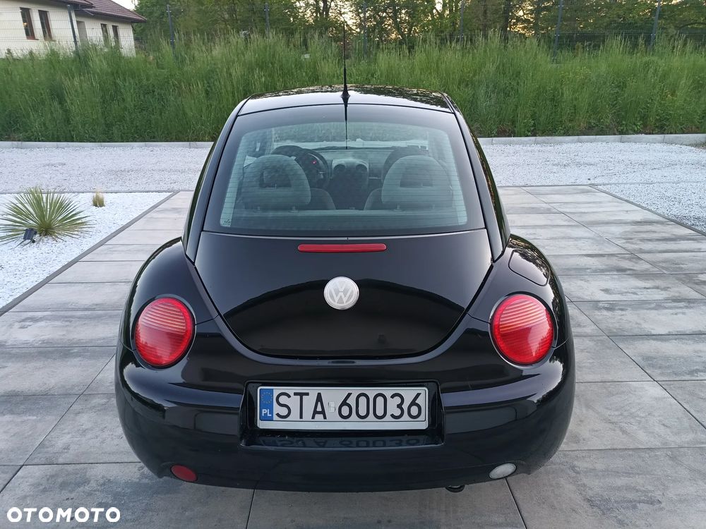 Volkswagen New Beetle - 10